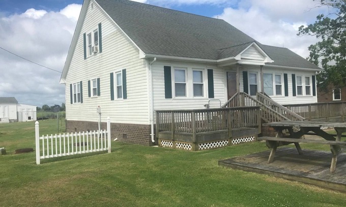 Engelhard House | Pet-Friendly Lodge in Quaint Fishing Village with Ocean View