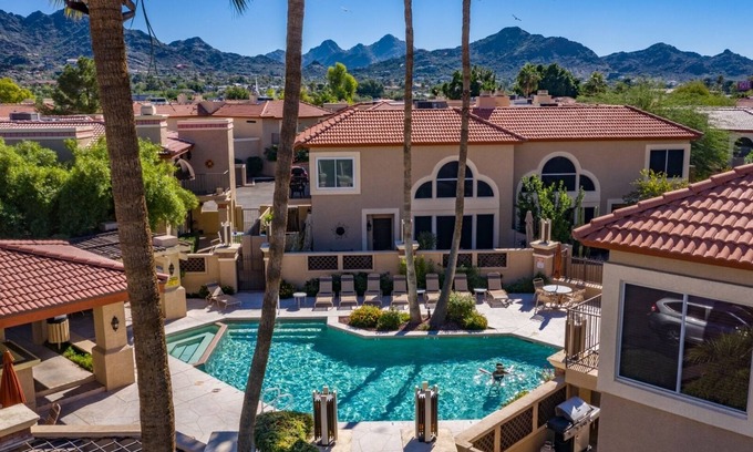 North Mountain Condo | Inviting Phoenix Vista Condo with 3 Pools and Pet Friendly
