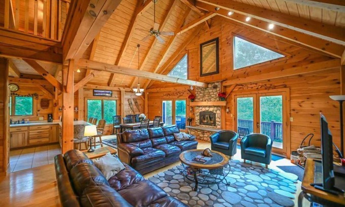 Wardsboro House | Inviting Post & Beam Home near Stratton and Mount Snow