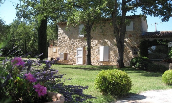 Saint-Paul-en-Foret Villa | Idyllic Provencal Villa with Private Pool and Lush Gardens
