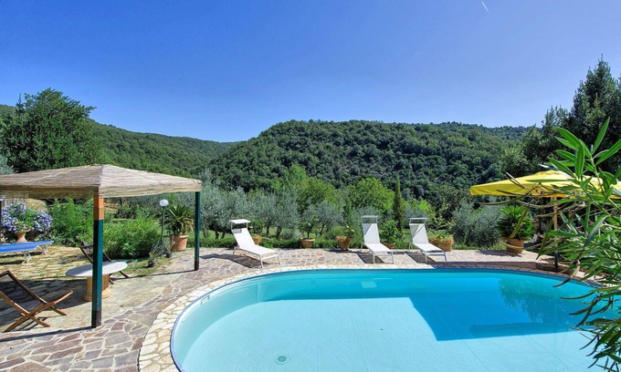 Greve in Chianti Villa | Private Villa with Pool & Panoramic Views - Rated 9.8/10