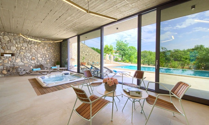 Nenadici House | Private Villa for 6 with Pool, Ocean View & Hot Tub