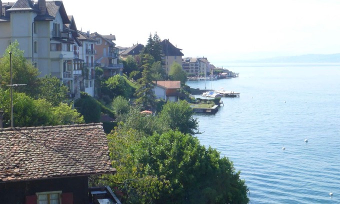 Aran House | Private Villa for 8 with Panoramic Views and Spa Access