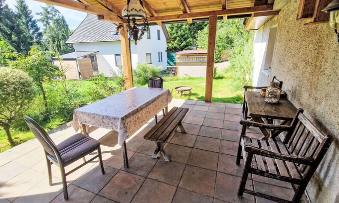 Karlovy Dvory House | Beautiful private villa for 6 guests with WIFI, TV, terrace and pets allowed