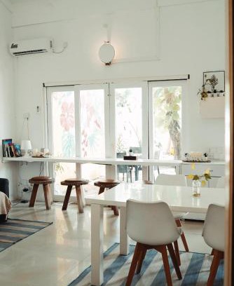 Thulusdhoo Island Villa | Cozy Oceanfront 2-Bedroom Villa - Hale Noa with Breakfast