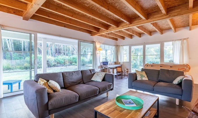 Lacanau House | Private Villa for 8 with Ocean View, WiFi & Terrace