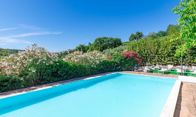 Cartoceto Villa | Inviting Private Villa with Pool, WIFI & Panoramic Views