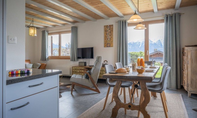 Chamoson House | Welcoming Private Villa for 5 with Hot Tub & Pet-Friendly