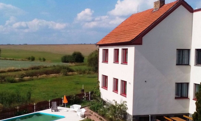 Skrychov u Malsic Villa | Private Villa with Pool, Pets Welcome & Panoramic Views