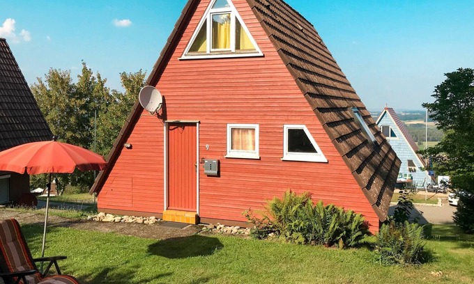 Wilhelmsdorf House | Beautiful private villa for 5 people with WIFI, TV, patio, pets allowed and parking