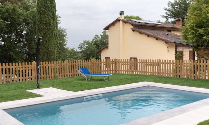 Anghiari House | Inviting Private Villa with Pool & Pet-Friendly Amenities