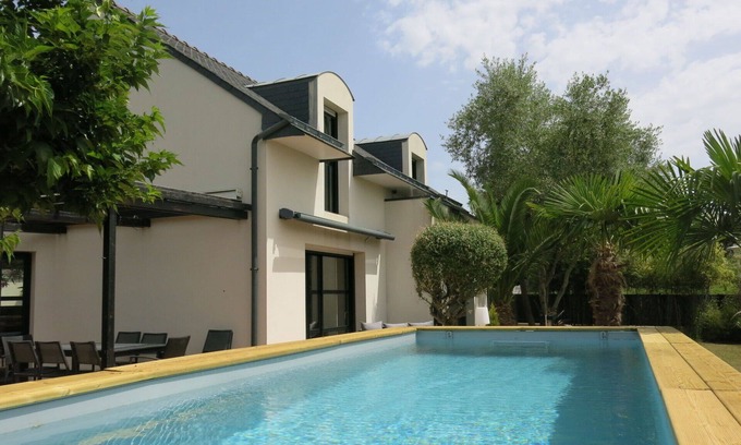 Sene House | Private Villa for 8 with Pool, WiFi & Family-Friendly Amenities