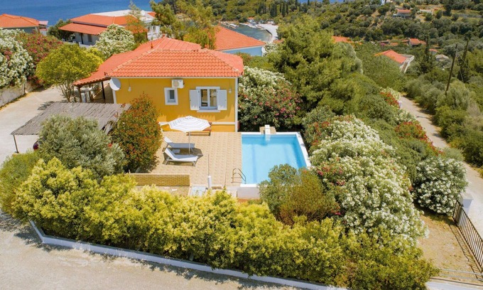 Samos Town Villa | Beautiful private villa with private pool, A/C, WIFI, TV, terrace, panoramic view and parking