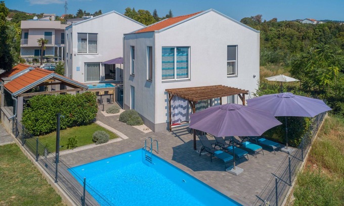 Pobri House | Private Villa for 16 with Pool, Hot Tub & Ocean View