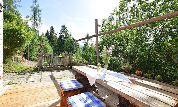 Lamon House | Beautiful private villa for 5 people with WIFI, patio, pets allowed and panoramic view
