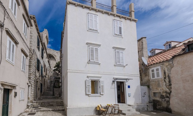 Dubrovnik Old Town Apartment | Idyllic Retreat Within City Walls with Pool and Ocean Views