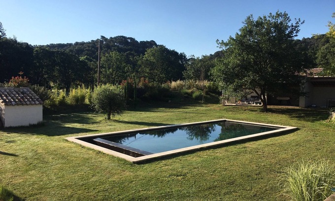 Cabries House | Discover the Tranquil Provencal Pool House Retreat