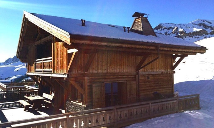 Val d'Illiez Ski Chalet | Elegant Chalet with Ski In & Out Access and Breathtaking Views
