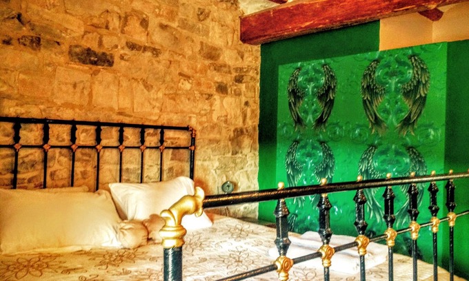 Rocallaura House | Recently Renovated Farmhouse with Pool & Spa Amenities