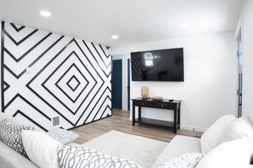 Spokane Valley House | Inviting Remodeled Home with Hot Tub & Child-Friendly Amenities