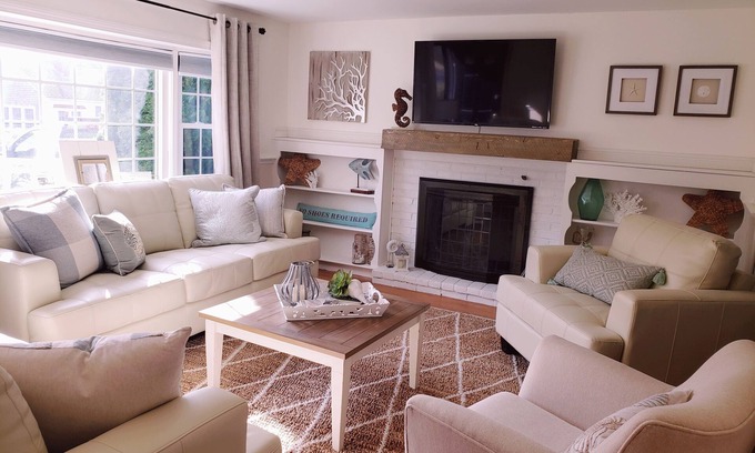 Dennis House | Renovated Beach Home with Pool & Ocean Views Near Dennis