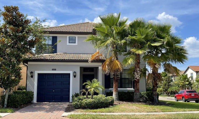 Loughman House | Renovated Davenport Home with Private Pool and Ocean View