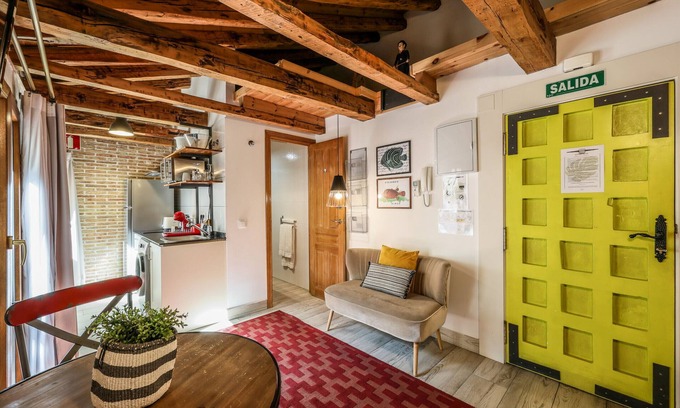 Malasana Apartment | Stylish Renovated Loft in the Heart of the City