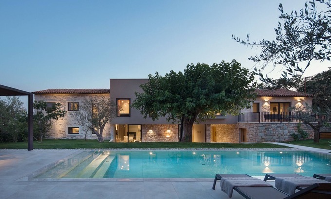 Kirmenjak Villa | Renovated Villa with Private Pool and Oceanfront Access