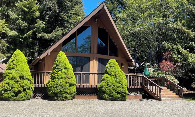 Lakeside House | Cozy Road Access House with Dock and Oceanfront Views