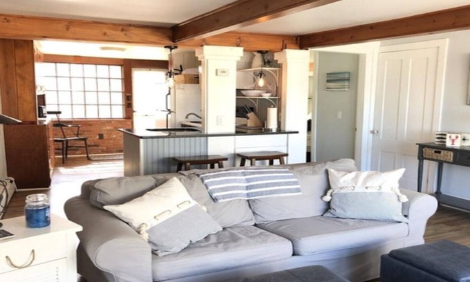 Rockport Condo | Oceanfront Retreat in Rockport: Steps from Front Beach