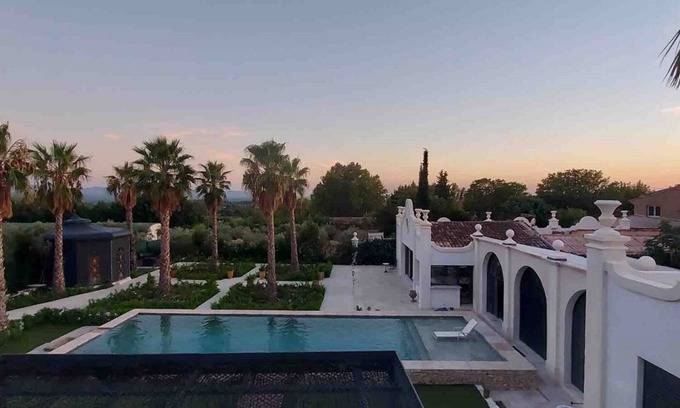 Aix-en-Provence House | beautiful room+kitchen.swiming pool.vue.garden.olive+palm grove.Tiny Bathroom