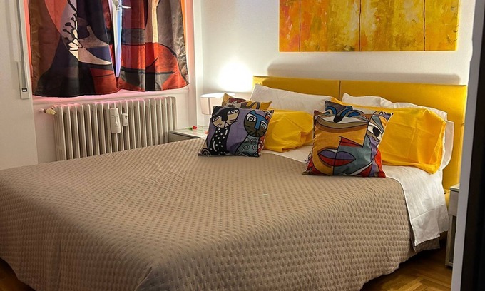 Garegnano House | Cozy Rooms with Kitchen Access in Shared Apartment