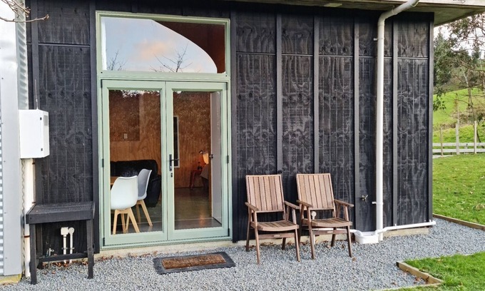 Lower Hutt Other | Serene Rural Oasis with Breakfast & Family-Friendly Amenities