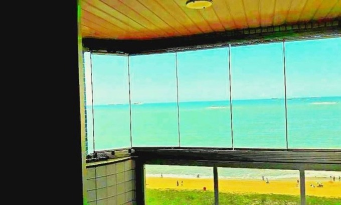 Vila Velha Apartment | BEAUTIFUL SEA VIEW, FIT 2 QTOS, COAST BEACH, POOL, WIFI, CABLE TV