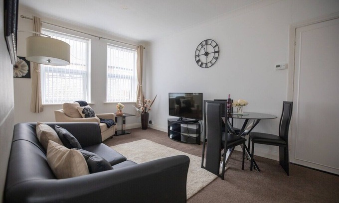 Cullercoats Apartment | Seaside Apartment: Steps to Town Centre & Metro Access