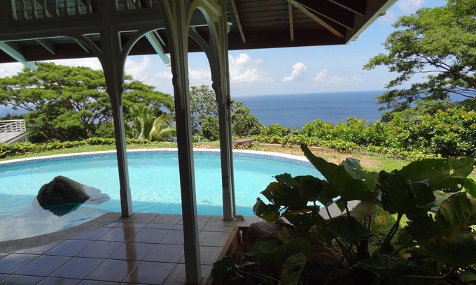 Concordia Cottage | Secluded Cottage with Spectacular Sea Views & Pool Access