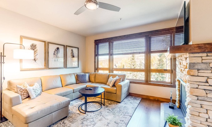 Four O'Clock Condo | Top-Rated Ski-In/Ski-Out Villa with Pool and Hot Tub