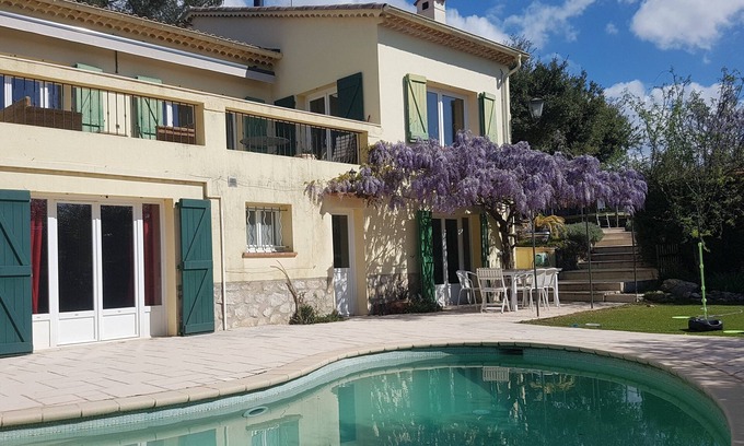 Saint-Jacques Villa | Inviting Southern French Villa with Pool & Family Amenities