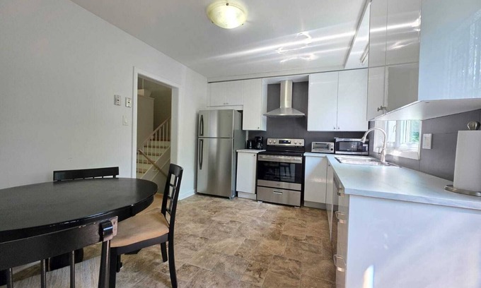 North York House | Inviting 4+1 House in Prime Location, Pet Friendly