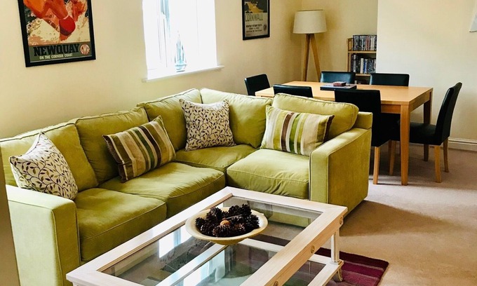 Par Apartment | Guest Rated: 9.6 - Oceanfront Apartment Near Fowey & Mevagissey