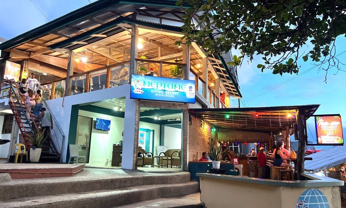 Basdiot Resort | Beautiful, spacious, resort on the beach front.