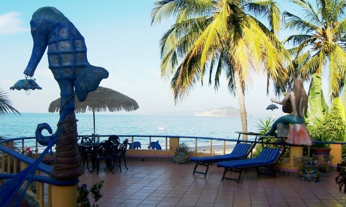 Los Ayala Villa | Delightful Suite with Terrace and Oceanview on Sandy Beach