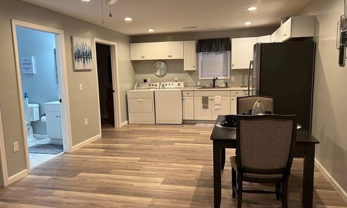 Bolton Apartment | Corporate Retreat: Scenic Two-Bedroom Apartment with Breakfast
