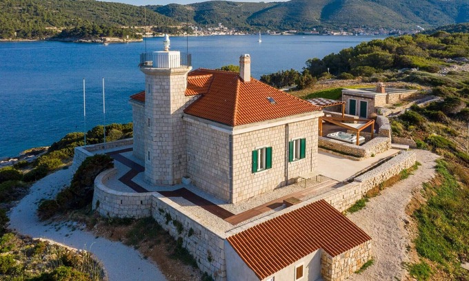 Cove Rogacic Villa | Beautiful Spectacular & Unique Villa