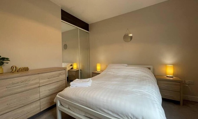St. Mary's Park Apartment | Elegant Split-Level One Bedroom Apartment with Spa Amenities