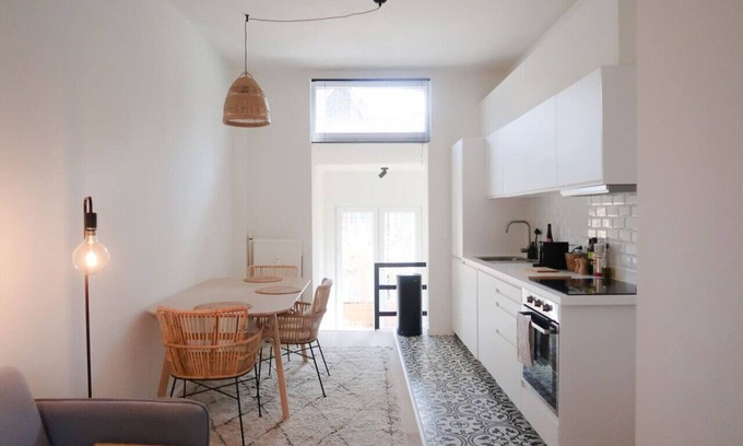 Chatelain Apartment | Beautiful studio in "Le Châtelain" - 1st floor