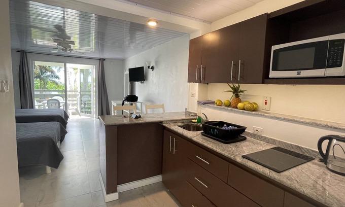 Negril Condo | Idyllic Studio with Pool and Spa on Negril Beach