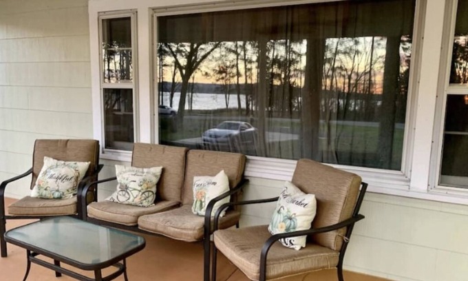 Guntersville Cottage | Experience Breathtaking Lake Sunsets from Our Cozy Cottage