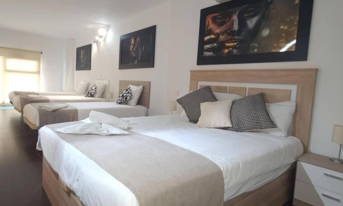 Hortaleza Apartment | Cozy Superior Duplex with Terrace and Spa Amenities