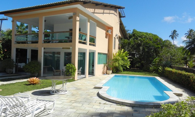 Tamandare House | Idyllic Tamandaré Beachfront House with Pool & Ocean View